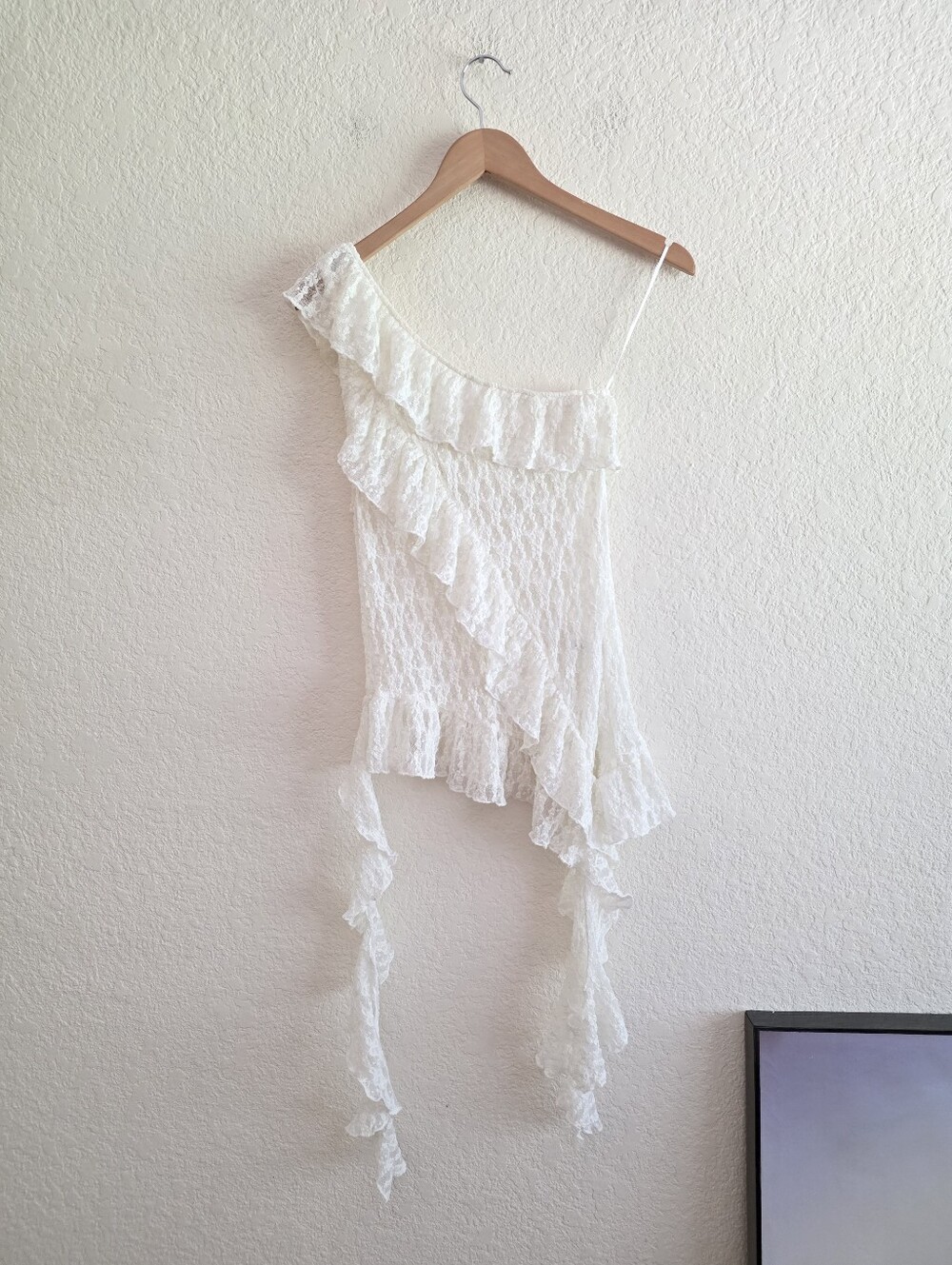 Zara Lace Asymmetric Ruffled Stretchy Top White M NWT - Picture 14 of 14
